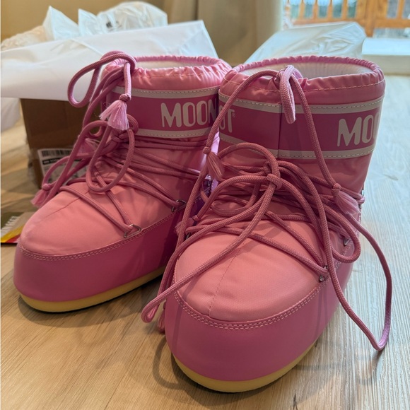 Moon Boot pink icon low nylon Snow Boots - Picture 2 of 7